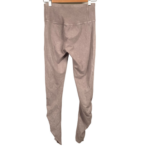 Lululemon Inner Glow Tight‎ 28: Washed Half Moon High Rise Sz 6 - Picture 2 of 4